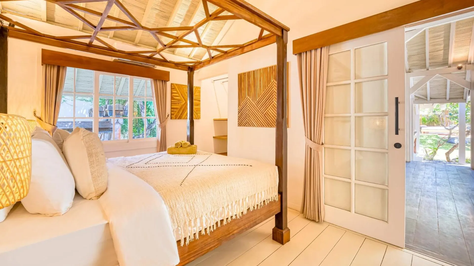 Villa Verona - 100M To Beach Huge Garden Σεμινιάκ Ινδονησία